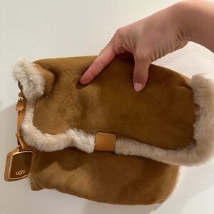 UGG Clutch